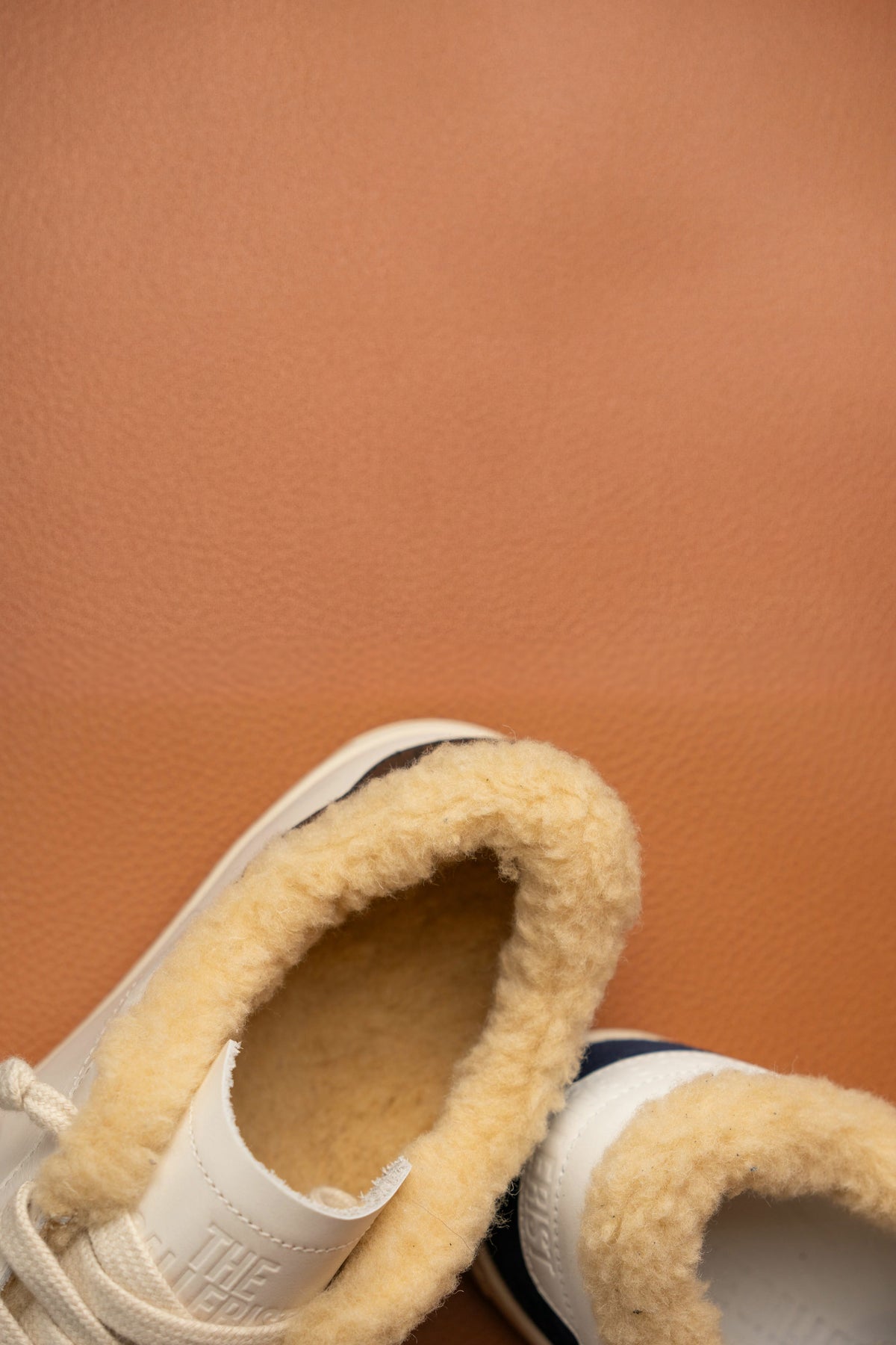 Geneva Wool Black Heel, close-up of the full shearling lining