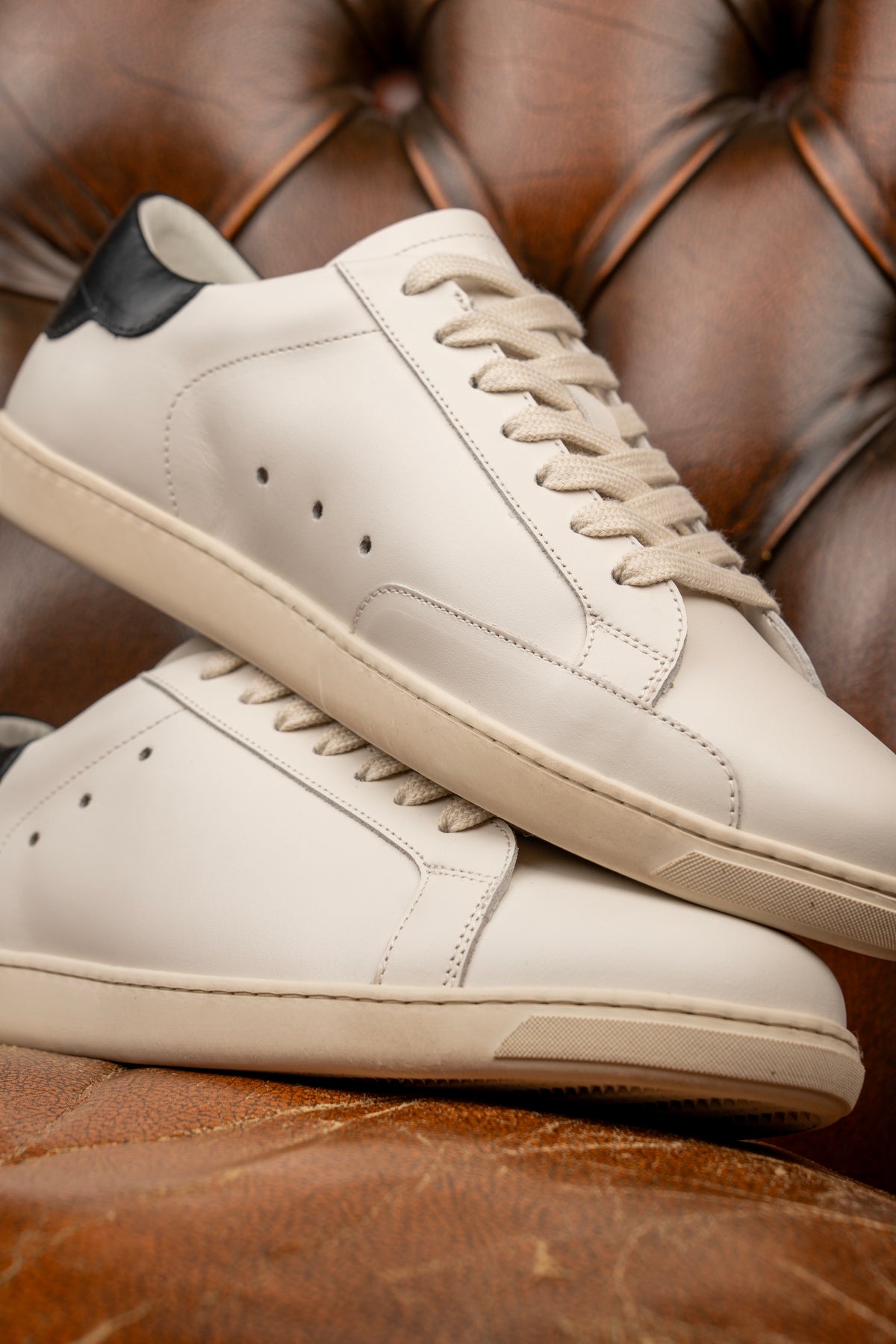 Geneva - BLACK HEEL UNSIGNED lifestyle