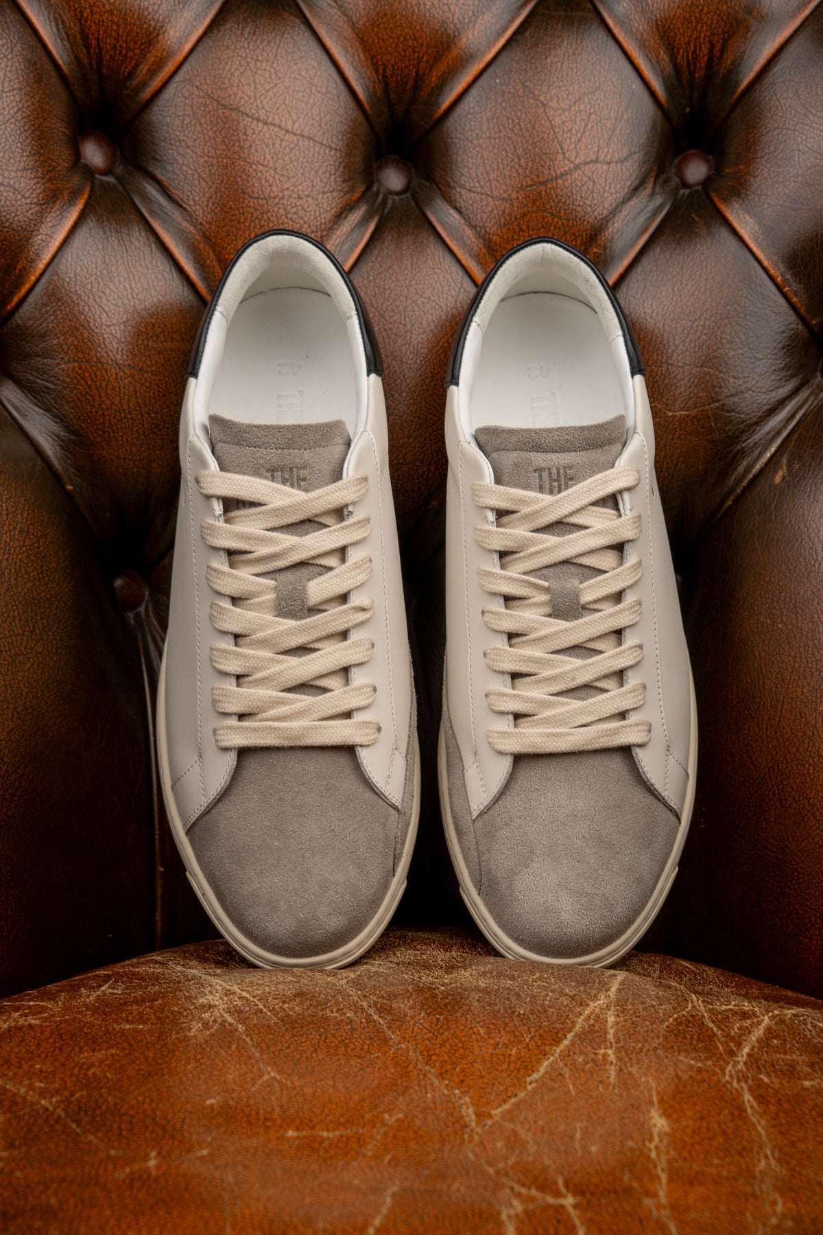 Geneva - TWO TONE UNSIGNED lifestyle