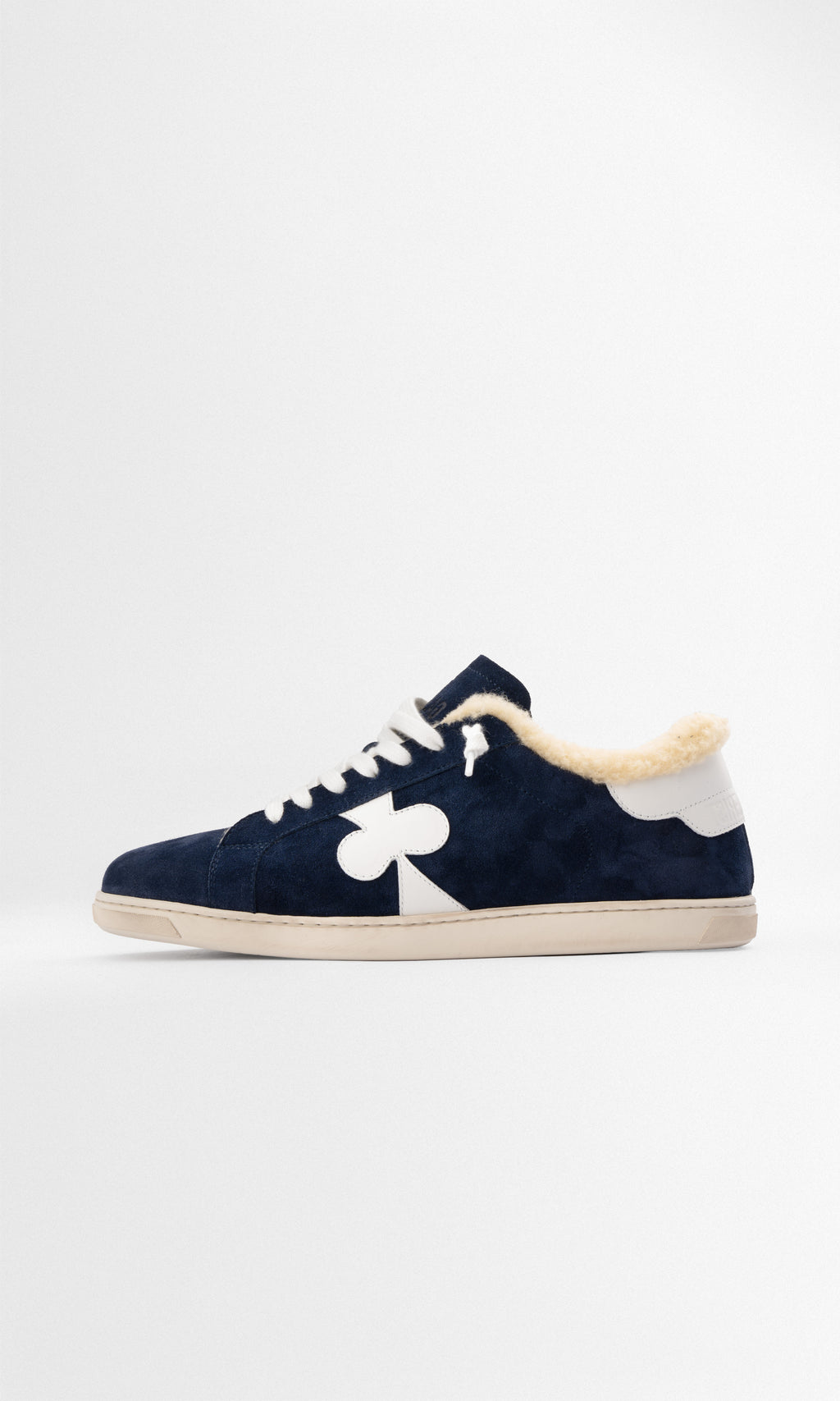Geneva Wool Dark Blue outside
